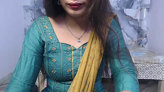 Snapshot of Aayesha-queen chatting on 17, 6, 2026 Aayesha-queen online show from 17, 6, 2026