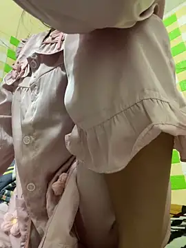 Snapshot of bimbim-bup chatting on 6, 4, 2026 bimbim-bup online show from 6, 4, 2026