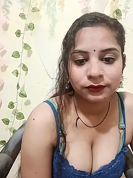 lovely-girl99 online show from 6, 3, 2026
