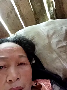 heesuu11 online show from 31, 3, 2026