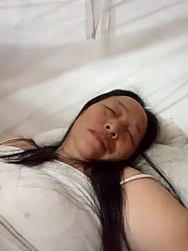 heesuu11 online show from 18, 4, 2026