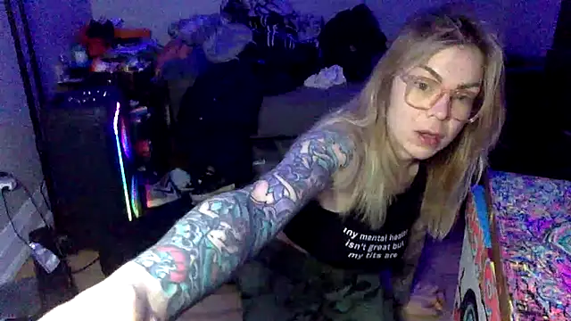 LaurenRae x online show from 25, 3, 2026