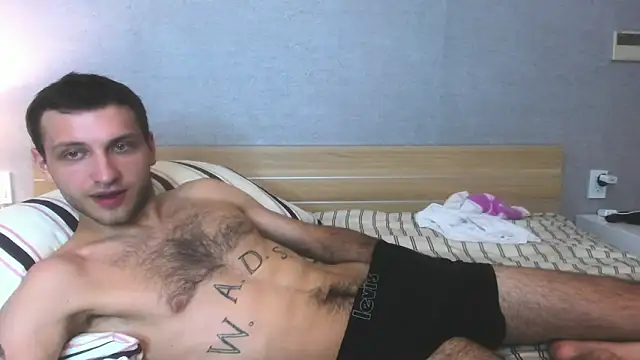 Snapshot of DarkRogue19 chatting on 8, 3, 2026 DarkRogue19 online show from 8, 3, 2026