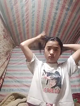 Snapshot of Lala-labu chatting on 2, 4, 2026 Lala-labu online show from 2, 4, 2026