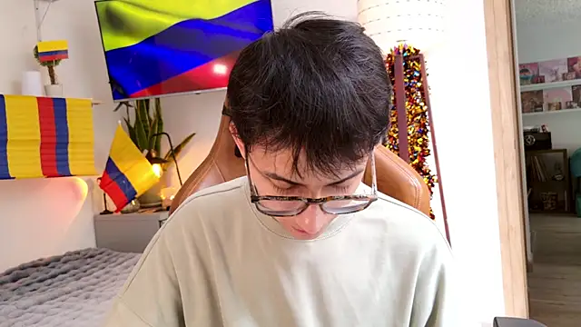 Snapshot of Sr_evann chatting on 21, 6, 2026 Sr evann online show from 21, 6, 2026