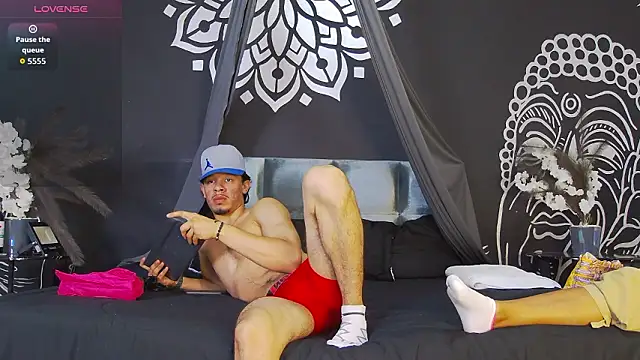 Snapshot of Luna_Dante_fox chatting on 8, 3, 2026 Luna Dante fox online show from 8, 3, 2026