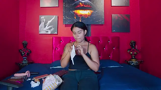 Snapshot of Luna_Dante_fox chatting on 25, 3, 2026 Luna Dante fox online show from 25, 3, 2026