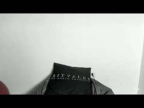 TatyGomez  online show from 8, 4, 2026