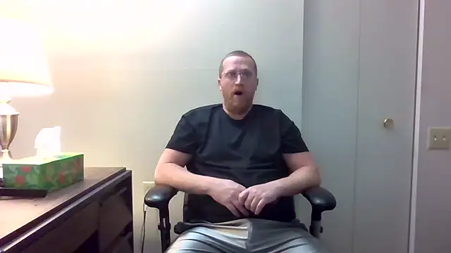Snapshot of tytheexhibionist chatting on 29, 4, 2026 tytheexhibionist online show from 29, 4, 2026