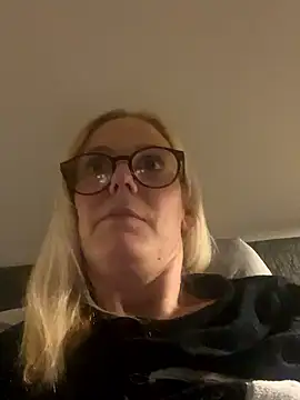 Amelie BlondeXX online show from 25, 2, 2026