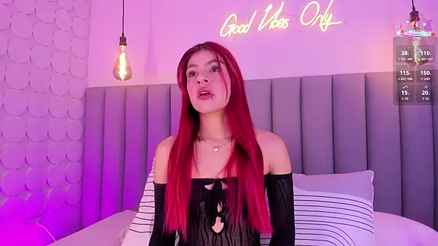 Snapshot of anthonellalux chatting on 6, 4, 2026 anthonellalux online show from 6, 4, 2026