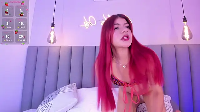 Snapshot of anthonellalux chatting on 8, 4, 2026 anthonellalux online show from 8, 4, 2026