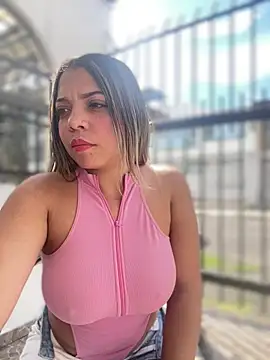 Snapshot of AdaPink_ chatting on 11, 3, 2026 AdaPink online show from 11, 3, 2026