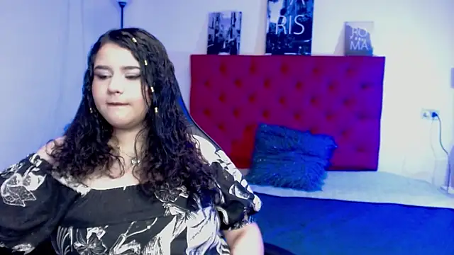 Snapshot of Emma_Roberts_2 chatting on 24, 2, 2026 Emma Roberts 2 online show from 24, 2, 2026