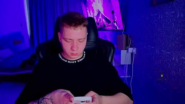 Karl Night  online show from 4, 5, 2026