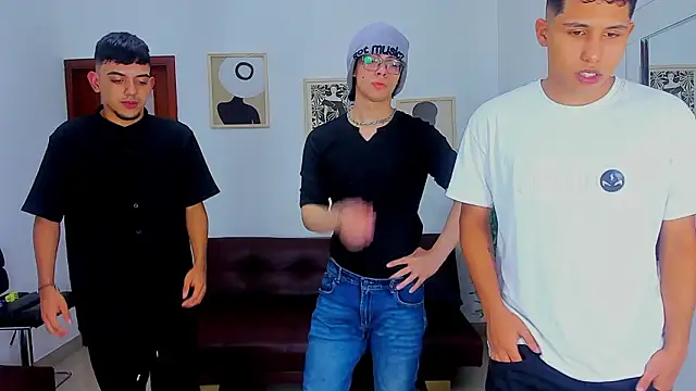 Snapshot of nobodyknows01 chatting on 2, 3, 2026 nobodyknows01 online show from 2, 3, 2026