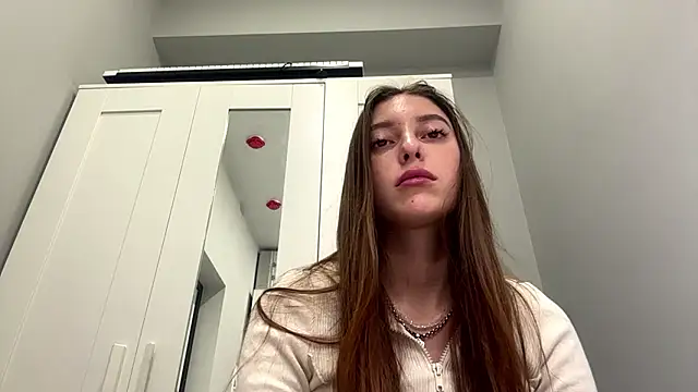 selena favn online show from 2, 3, 2026