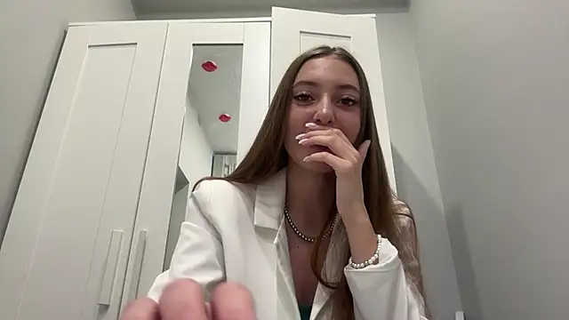 selena favn online show from 20, 3, 2026