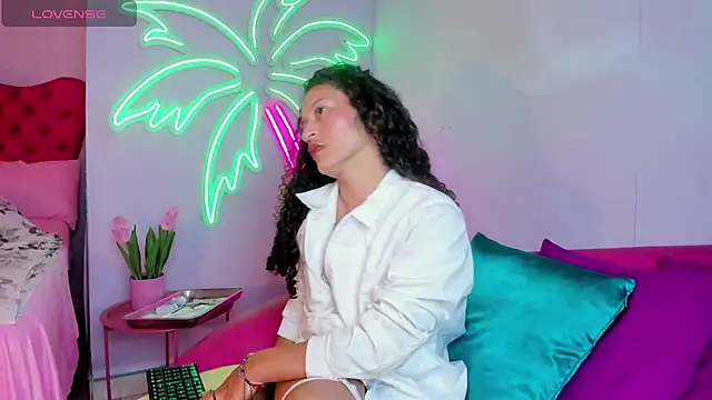 JeiLovee online show from 3, 5, 2026