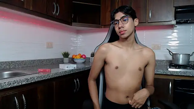 Eros Lux online show from 2, 5, 2026