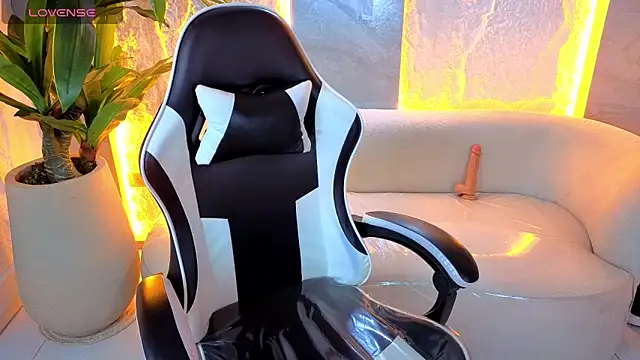 ashelyy tp online show from 26, 2, 2026