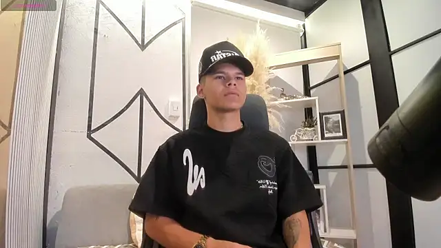 DylanRoyce  online show from 12, 5, 2026