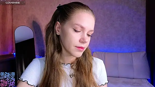 Snapshot of melee_eva chatting on 7, 3, 2026 melee eva online show from 7, 3, 2026