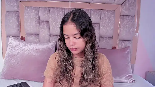 dulce lyraa1 online show from 5, 4, 2026