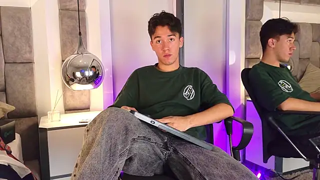 Austin Reedss online show from 21, 5, 2026