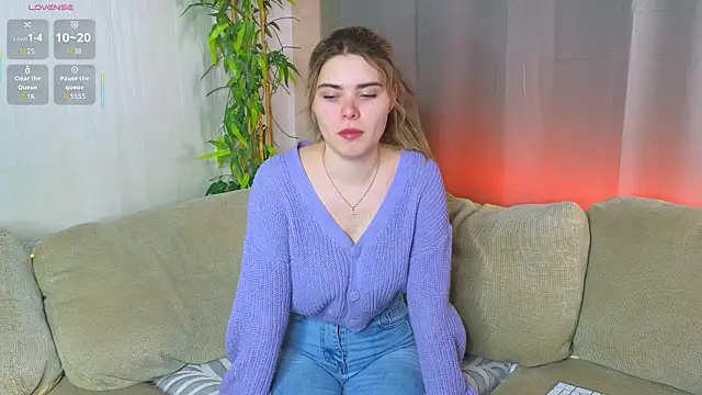 Snapshot of hornycharisma chatting on 5, 3, 2026 hornycharisma online show from 5, 3, 2026