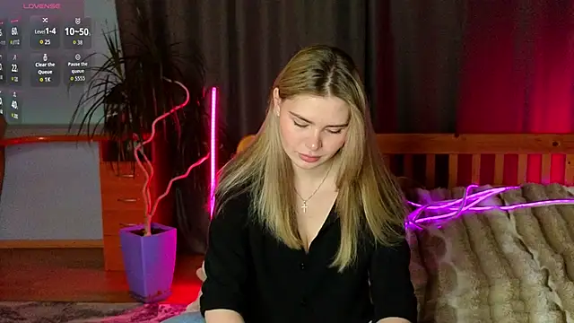 Snapshot of hornycharisma chatting on 21, 3, 2026 hornycharisma online show from 21, 3, 2026