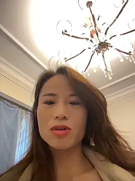 Snapshot of Mia-lp chatting on 6, 4, 2026 Mia-lp online show from 6, 4, 2026