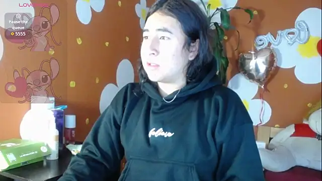 Snapshot of VirellaAshford chatting on 15, 4, 2026 VirellaAshford online show from 15, 4, 2026