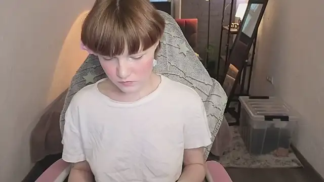  DreamLuna1  online show from 11, 3, 2026