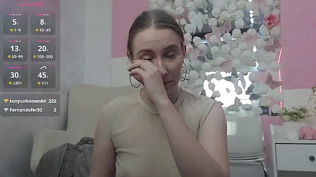 Snapshot of EmberLuna_ chatting on 5, 6, 2026 EmberLuna online show from 5, 6, 2026