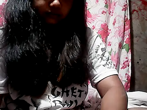 Snapshot of Flowerbebe chatting on 3, 3, 2026 Flowerbebe online show from 3, 3, 2026