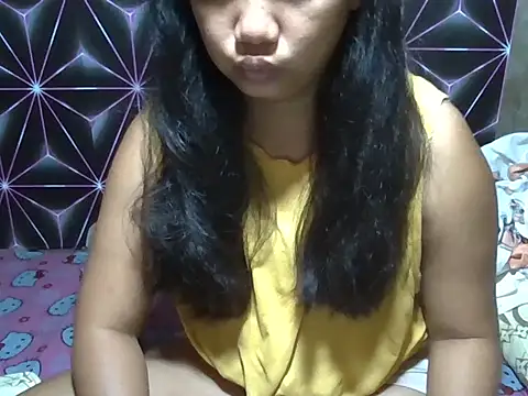 Snapshot of Flowerbebe chatting on 18, 4, 2026 Flowerbebe online show from 18, 4, 2026