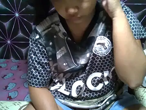Snapshot of Flowerbebe chatting on 5, 5, 2026 Flowerbebe online show from 5, 5, 2026