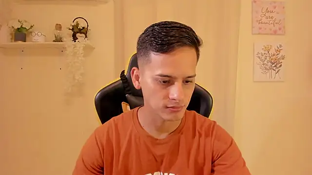 sexy andres01 online show from 26, 2, 2026