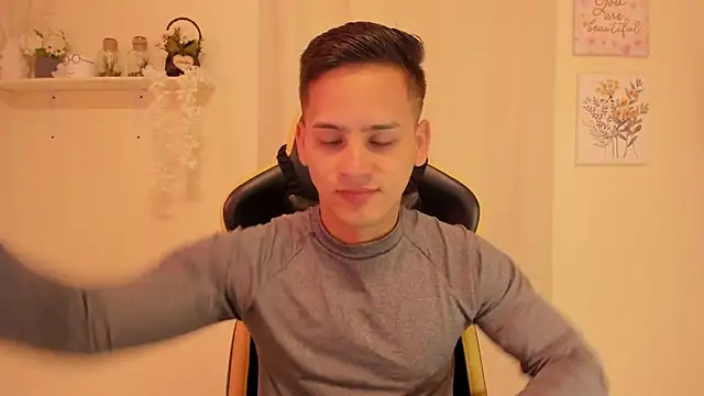 sexy andres01 online show from 22, 3, 2026