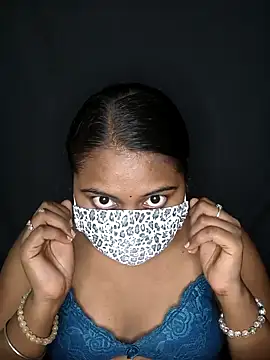 Snapshot of MISS_MADHURIBABY chatting on 2, 7, 2026 MISS MADHURIBABY online show from 2, 7, 2026