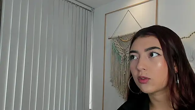 Sara funy online show from 28, 5, 2026