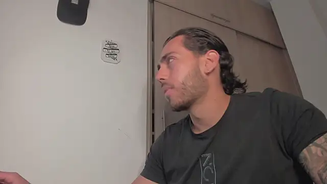 Axel  Blaze online show from 9, 3, 2026