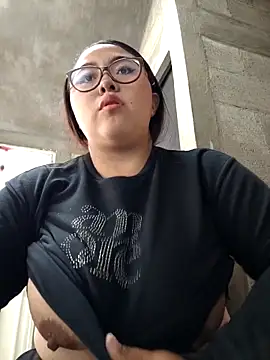 Aviiiiii18 online show from 28, 2, 2026