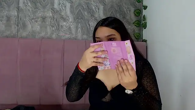 Snapshot of anyela_donecm chatting on 15, 5, 2026 anyela donecm online show from 15, 5, 2026