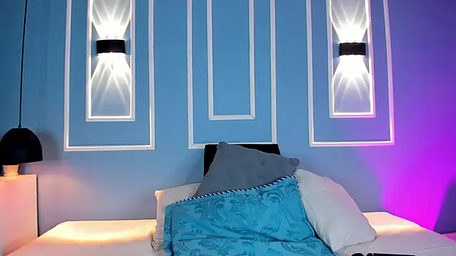 Snapshot of Lore_evans chatting on 9, 4, 2026 Lore evans online show from 9, 4, 2026