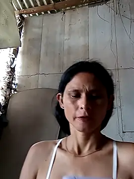 Snapshot of yuliitza4 chatting on 8, 3, 2026 yuliitza4 online show from 8, 3, 2026