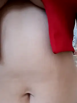 Snapshot of yuliitza4 chatting on 14, 4, 2026 yuliitza4 online show from 14, 4, 2026