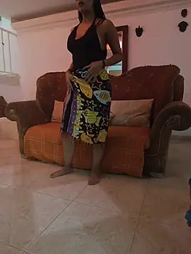 SHARLOTYJUANSTEVAN online show from 4, 3, 2026