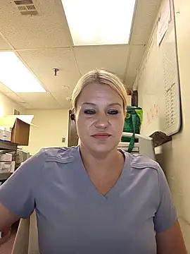Snapshot of LadyB07 chatting on 2, 7, 2026 LadyB07 online show from 2, 7, 2026